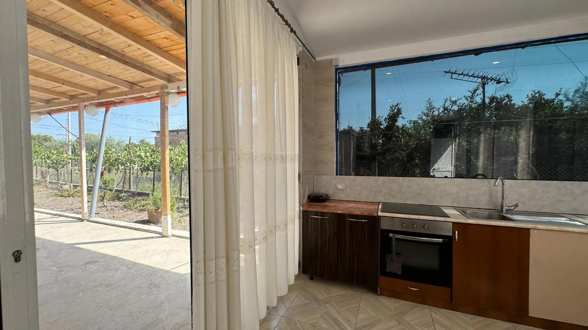 Narta Comfort Home Wlora 0*,  Albania